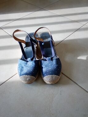 Clarks Navy Wedge Sandals